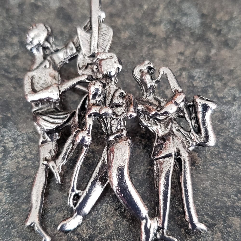 Pin/brooch